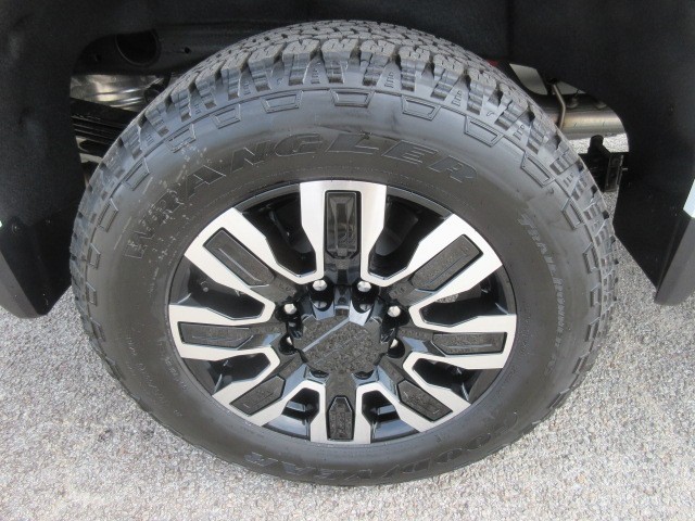 2026 GMC Sierra 2500HD Denali Ultimate - Photo 10