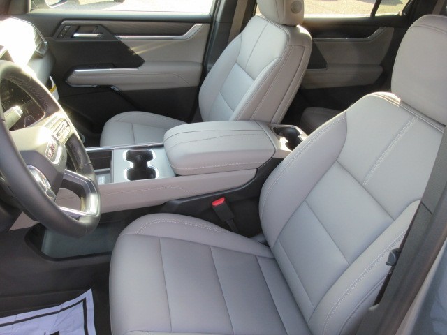 2026 GMC Acadia Elevation - Photo 15