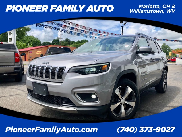 Used 2019 Jeep Cherokee Limited with VIN 1C4PJMDX6KD251885 for sale in Marietta, OH