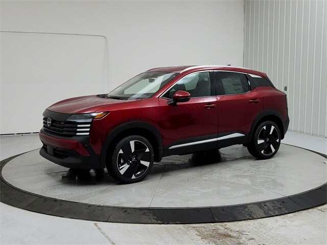 2025 Nissan Kicks SR photo 3