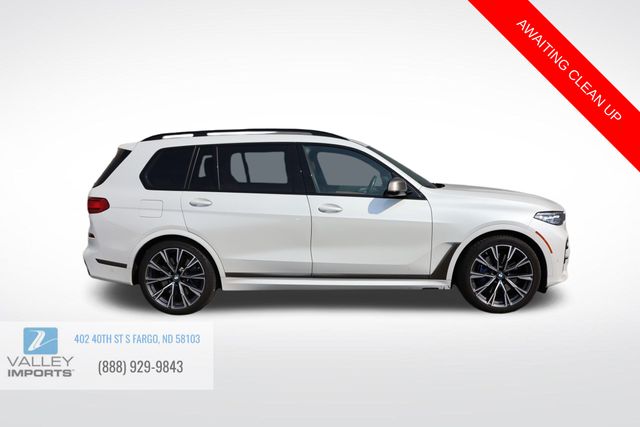 Used 2021 BMW X7 M50i with VIN 5UXCX6C06M9H32031 for sale in Fargo, ND