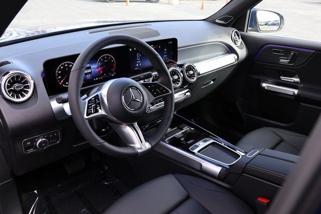 2024 Mercedes Benz GLB 250 photo 4