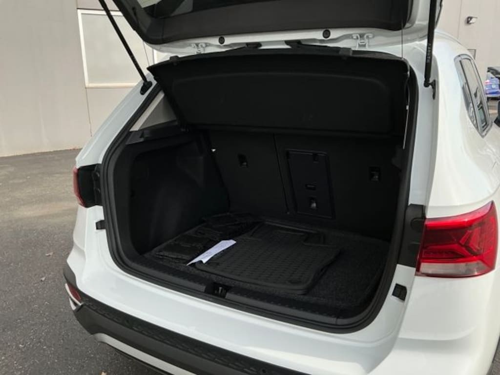 Used 2022 Volkswagen Taos 1.5T SEL SUV