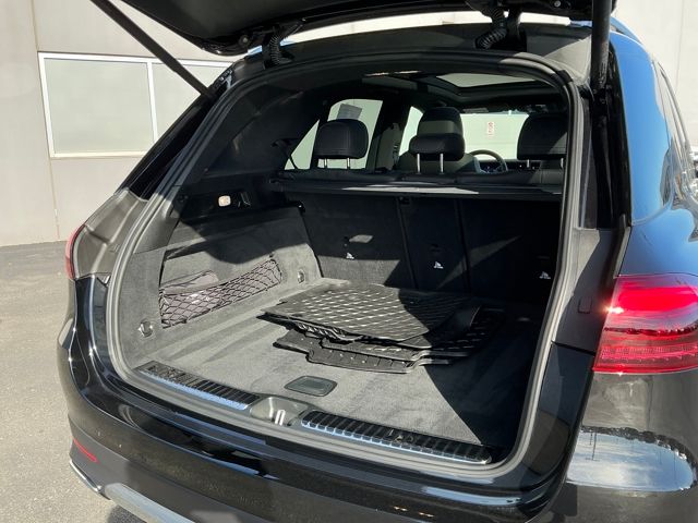 2025 Mercedes Benz GLE 350 4MATIC photo 3