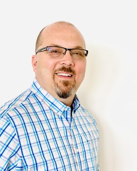 Staff member Jeff Richmond from ID_7d73250a015c