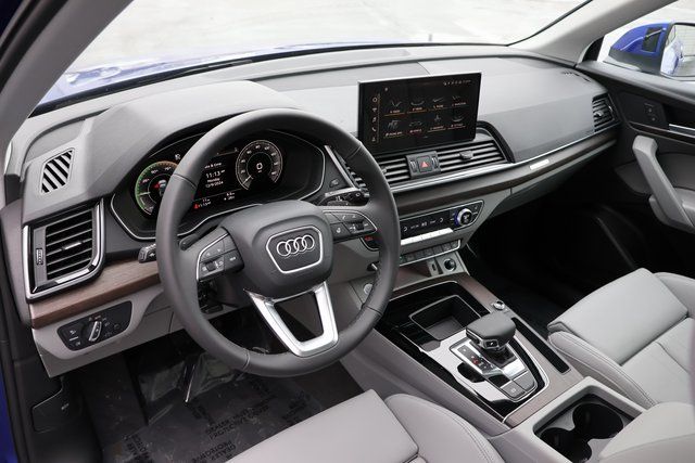2025 Audi Q5 55 S line Premium photo 4