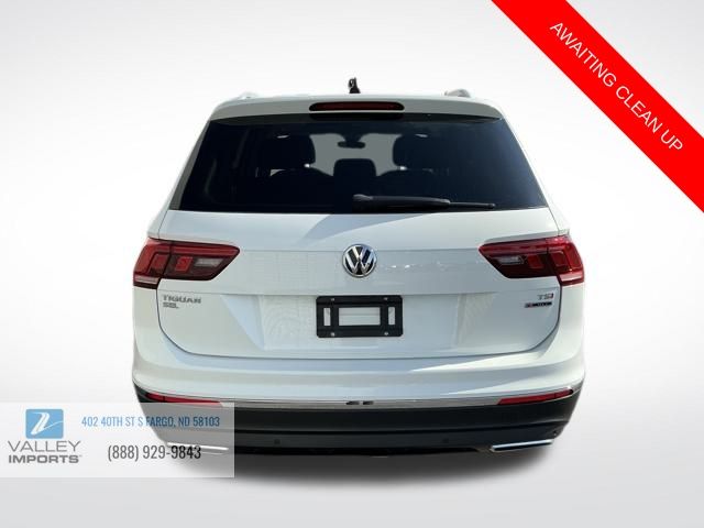 2018 Volkswagen Tiguan SEL Premium photo 3