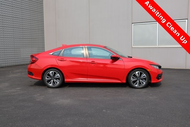 Used 2016 Honda Civic EX-T with VIN 2HGFC1F39GH655466 for sale in Fargo, ND