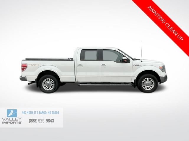 2013 Ford F-150 Lariat photo 2