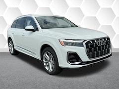 2025 Audi Q7 45 Premium Plus SUV