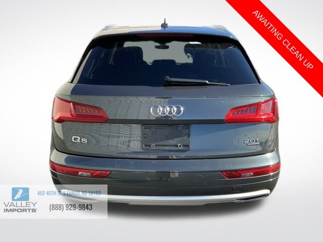 2018 Audi Q5 2.0T Premium Plus photo 2