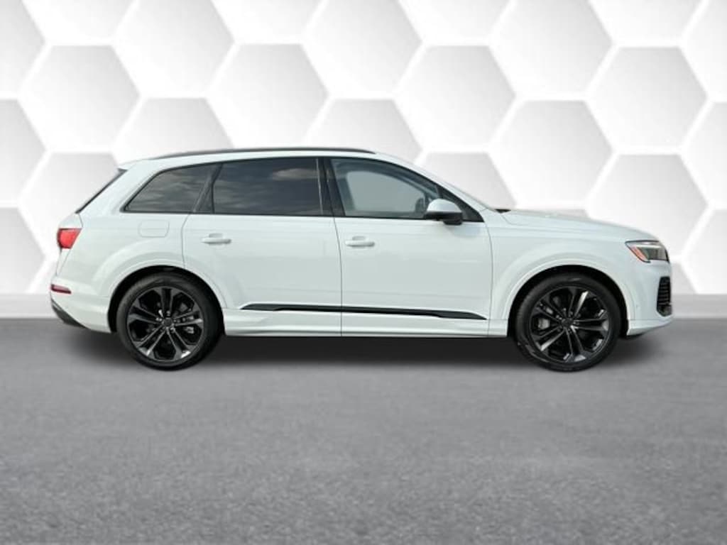 New 2026 Audi Q7 55 Premium Plus SUV