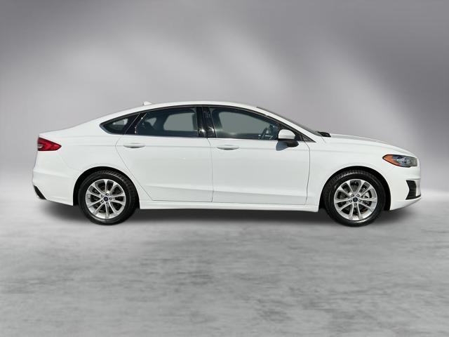2020 Ford Fusion SE photo 3