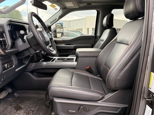 2025 Ford F-350 Super Duty Lariat - Photo 10