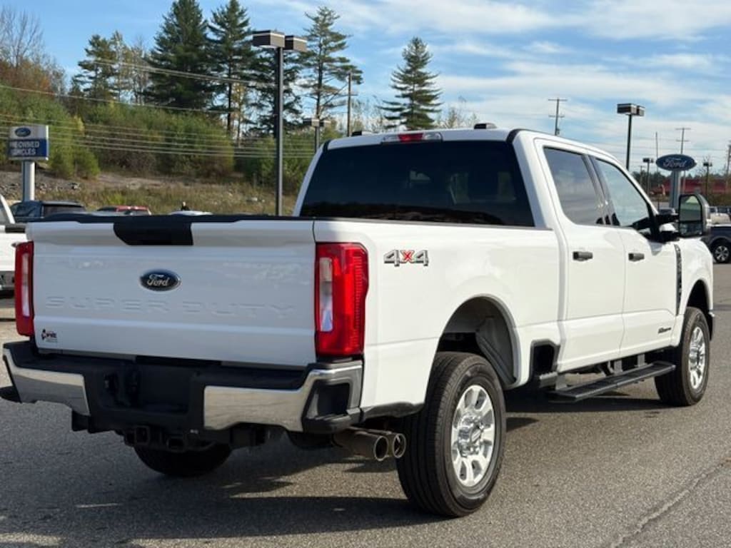 Used 2024 Ford F250 XLT Truck