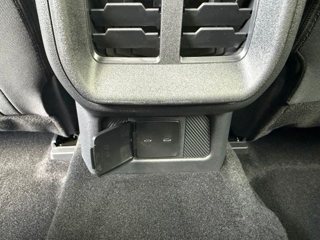 2025 Ford Bronco 4-Door Base - Photo 35