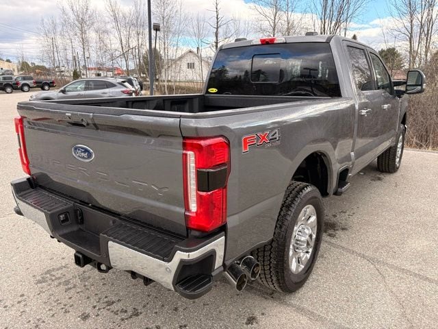2025 Ford F-350 Super Duty Lariat - Photo 3