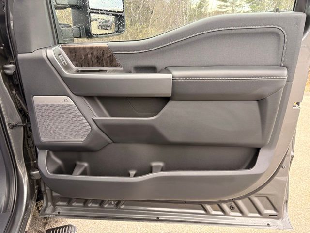 2025 Ford F-350 Super Duty Lariat - Photo 15