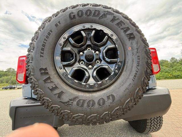 2025 Ford Bronco 4-Door Base - Photo 45