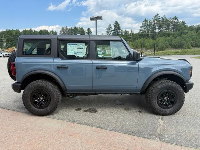 2025 Ford Bronco 4-Door Base - Photo 7