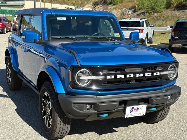 2024 Ford Bronco Outer Banks 4-Door 4WD