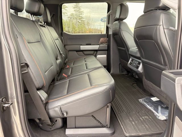 2025 Ford F-350 Super Duty Lariat - Photo 16