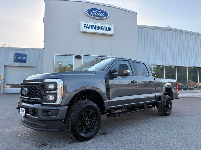 2026 Ford F-250 XL 4x4 Crew Cab 6-3/4' Box's photo