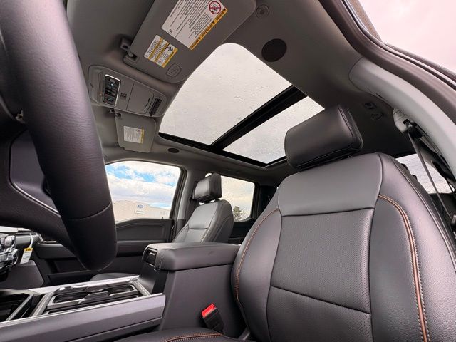 2025 Ford F-350 Super Duty Lariat - Photo 22
