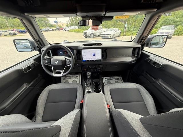 2025 Ford Bronco 4-Door Base - Photo 32