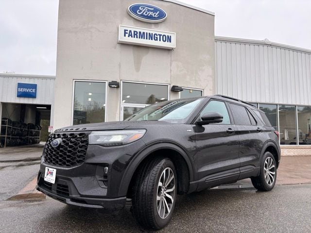 2025 Ford Explorer ST-LINE 4WD (PL535)'s photo