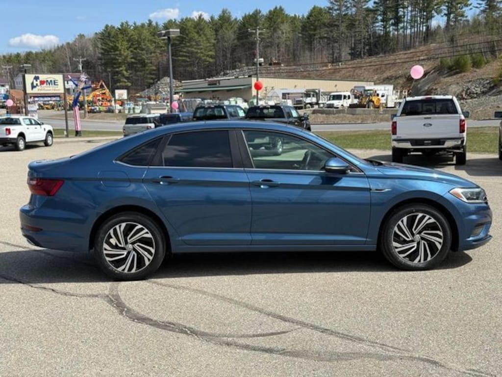 Used 2021 Volkswagen Jetta SEL Premium Sedan