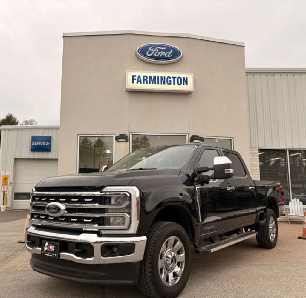 New 2025 Ford F-250SD Lariat Truck