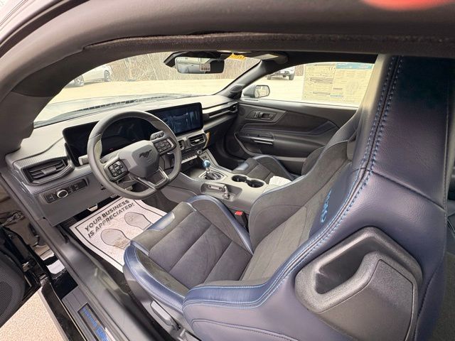 2025 Ford Mustang Dark Horse - Photo 9