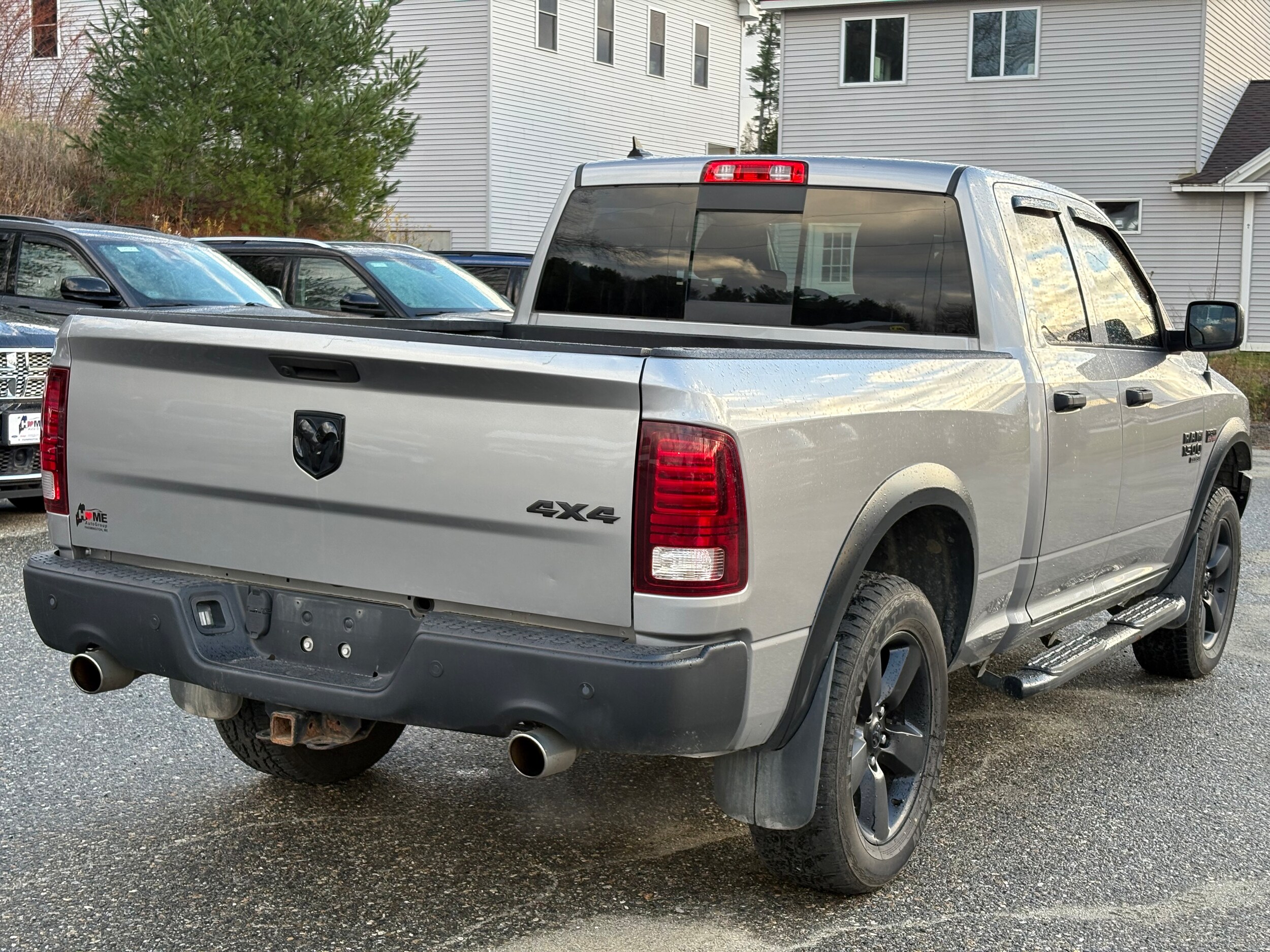 2020 Ram 1500 Classic photo 3