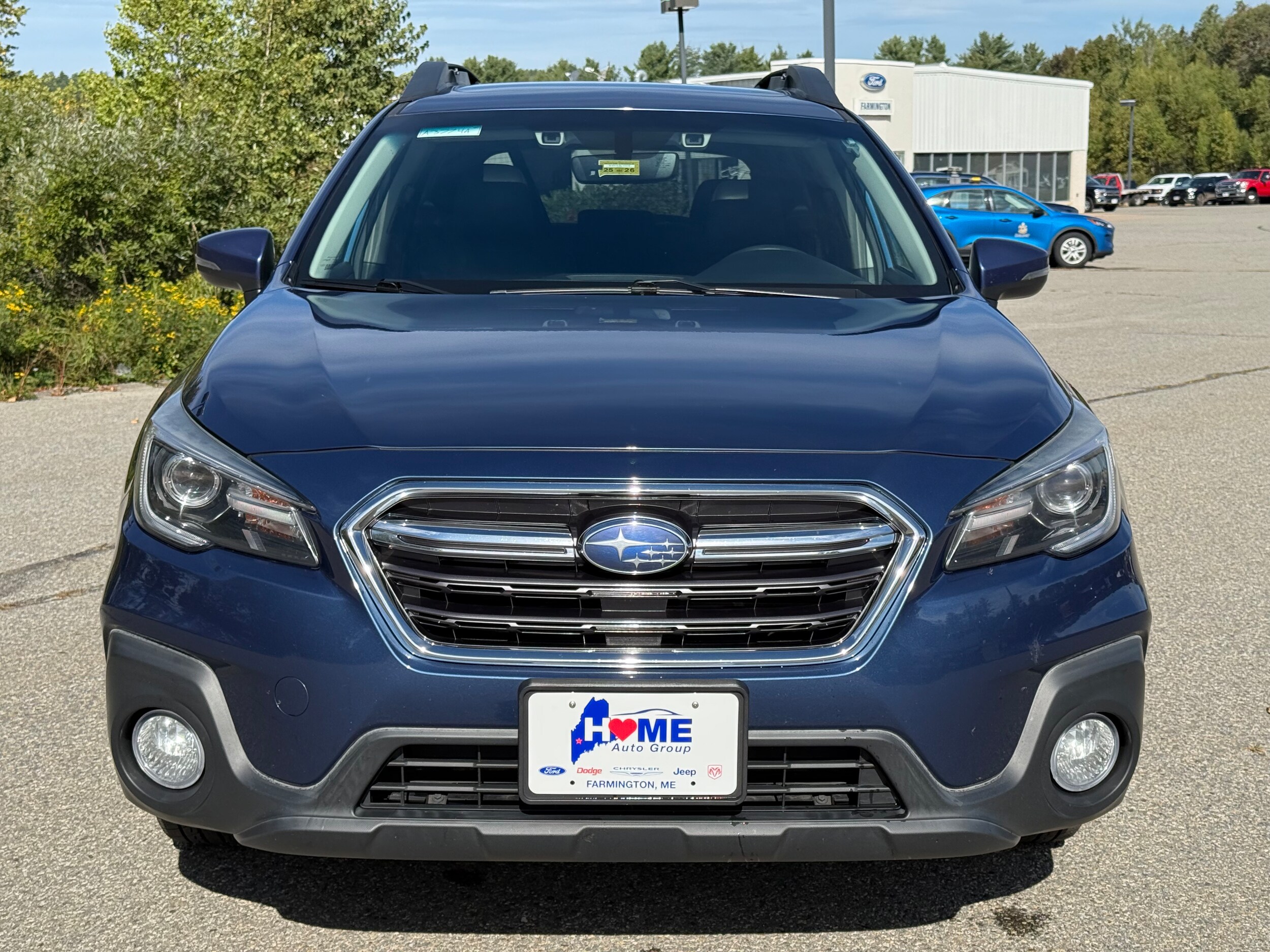 2019 Subaru Outback Limited photo 2