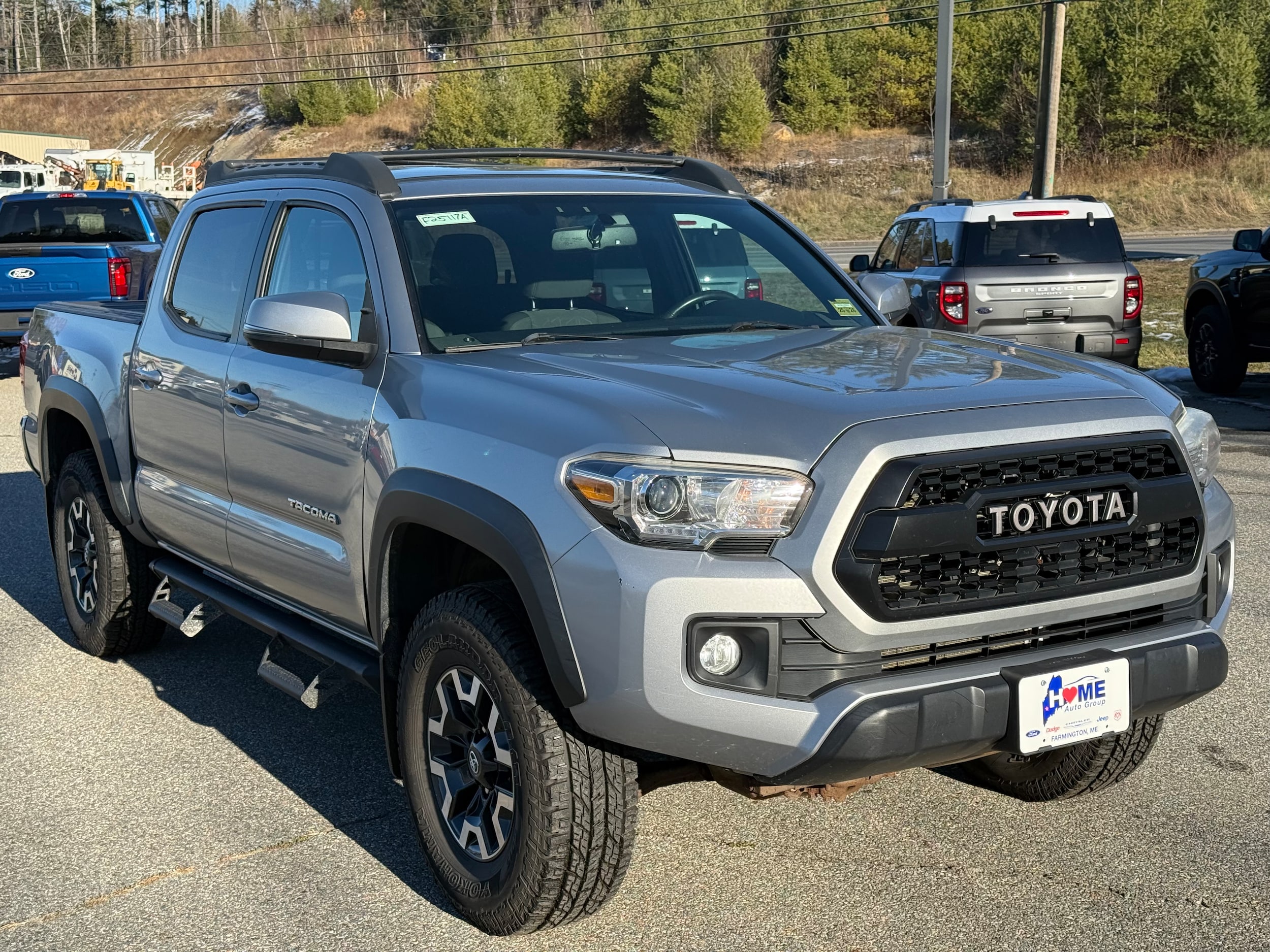 2017 Toyota Tacoma TRD Sport's photo