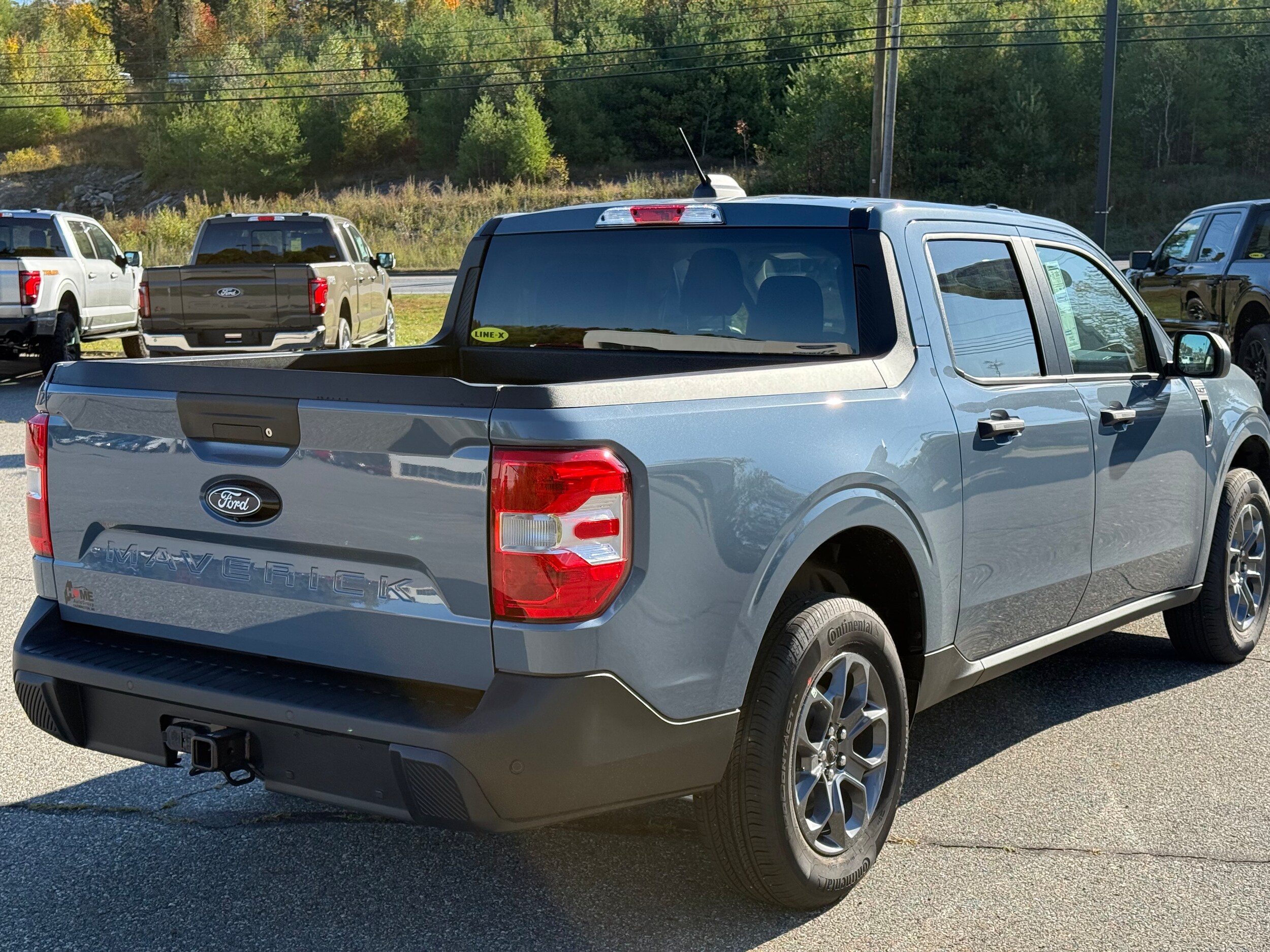 2025 Ford Maverick XLT photo 2