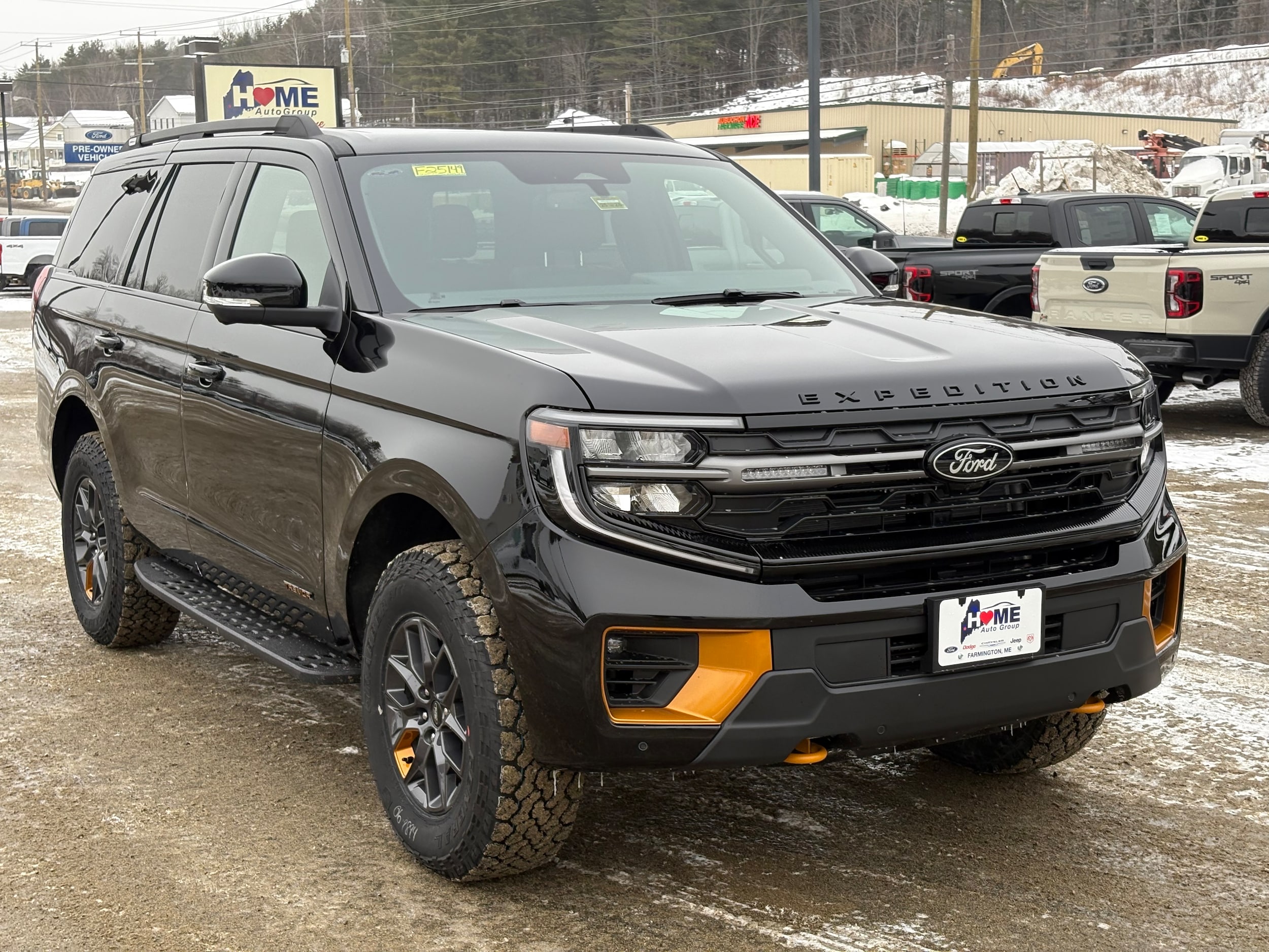 2025 Ford Expedition Tremor's photo