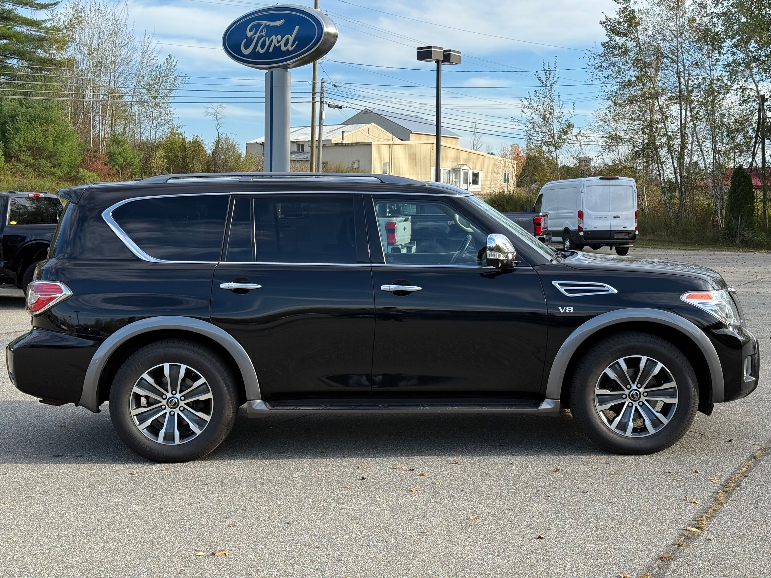 2020 Nissan Armada SL photo 2