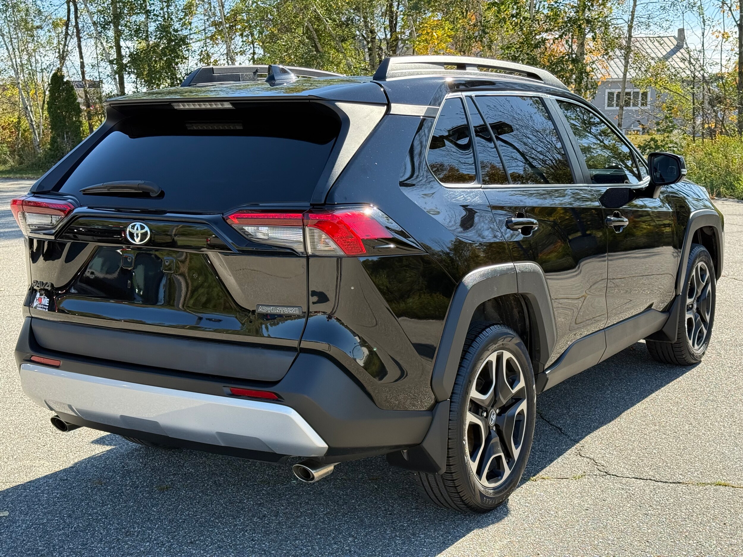 2019 Toyota RAV4 Adventure photo 4