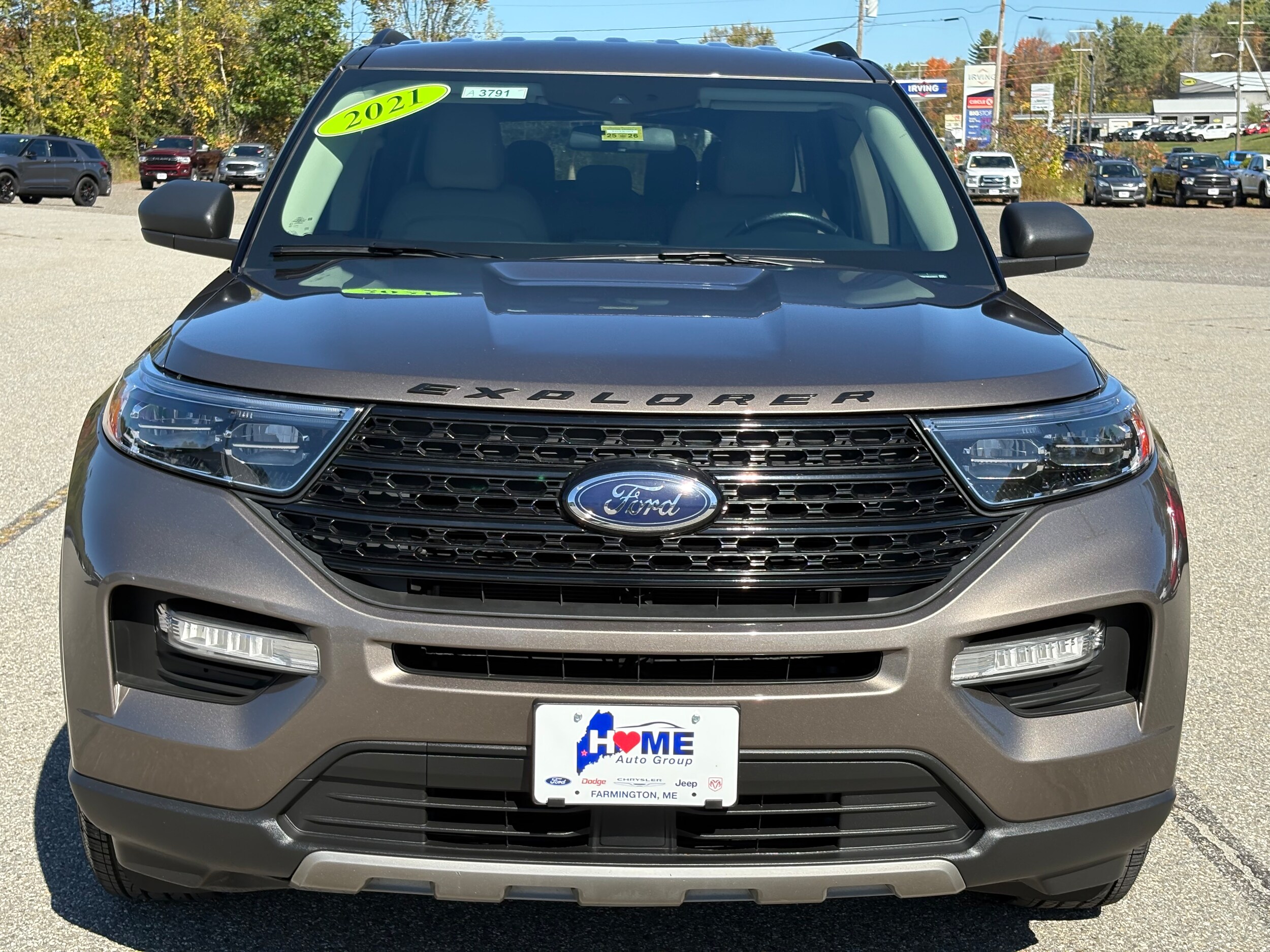 2021 Ford Explorer XLT photo 2