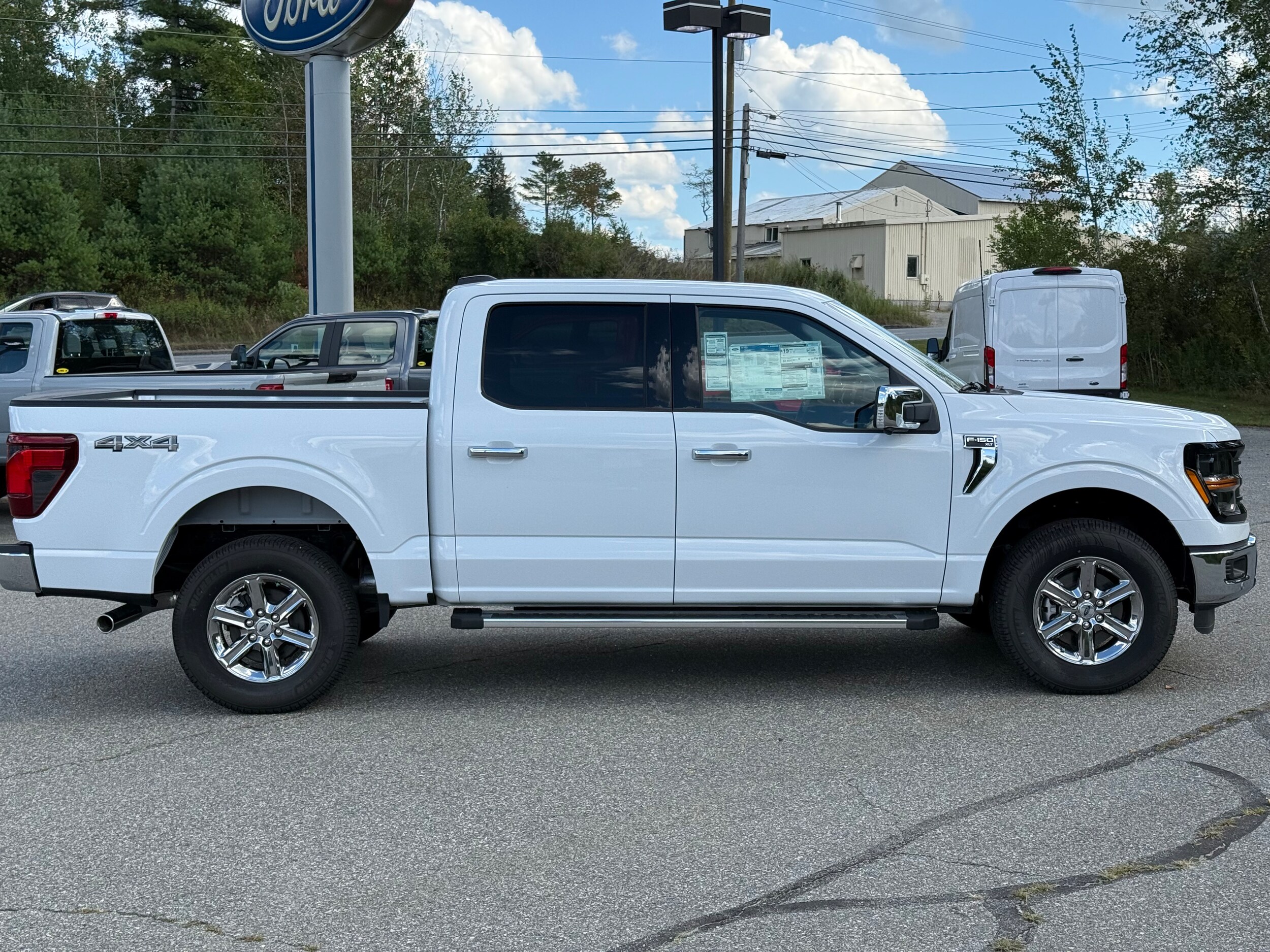 2024 Ford F-150 XLT photo 3
