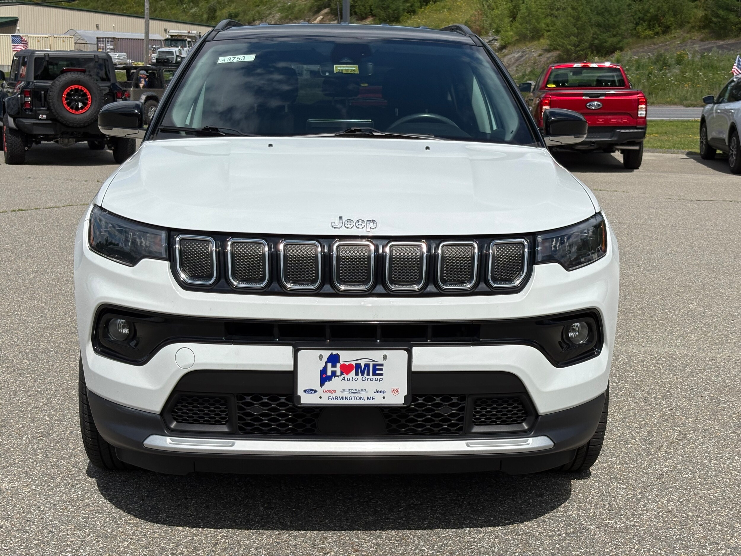2022 Jeep Compass Limited photo 2