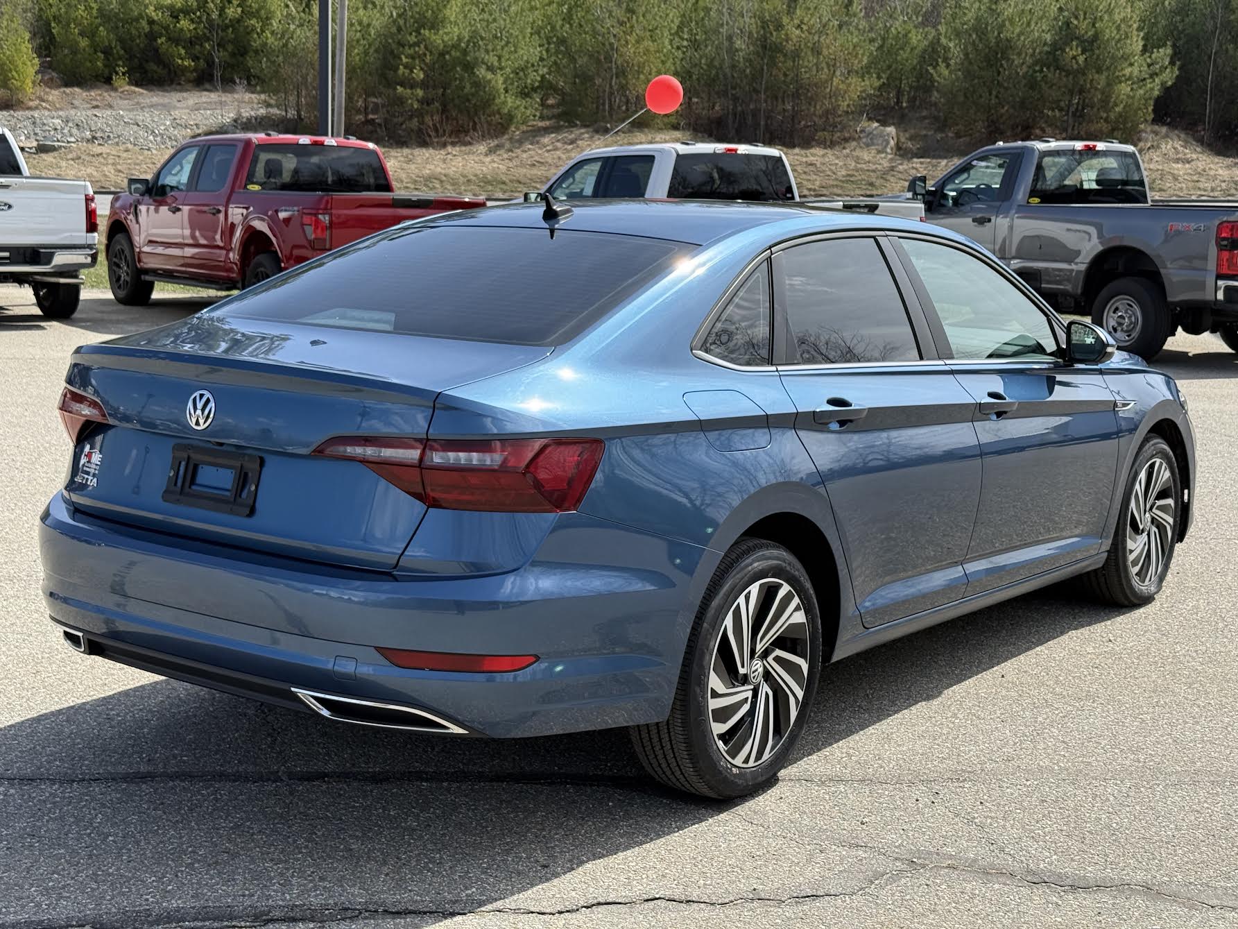 2021 Volkswagen Jetta SEL Premium photo 4