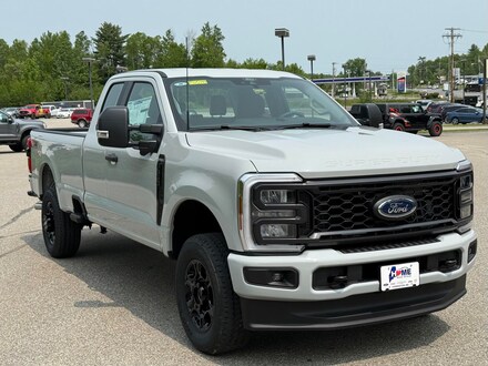 2025 Ford F350 Super Duty STX Truck