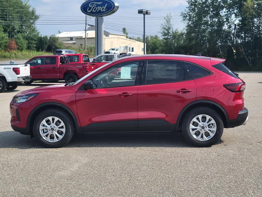 2025 Ford Escape Active photo 2