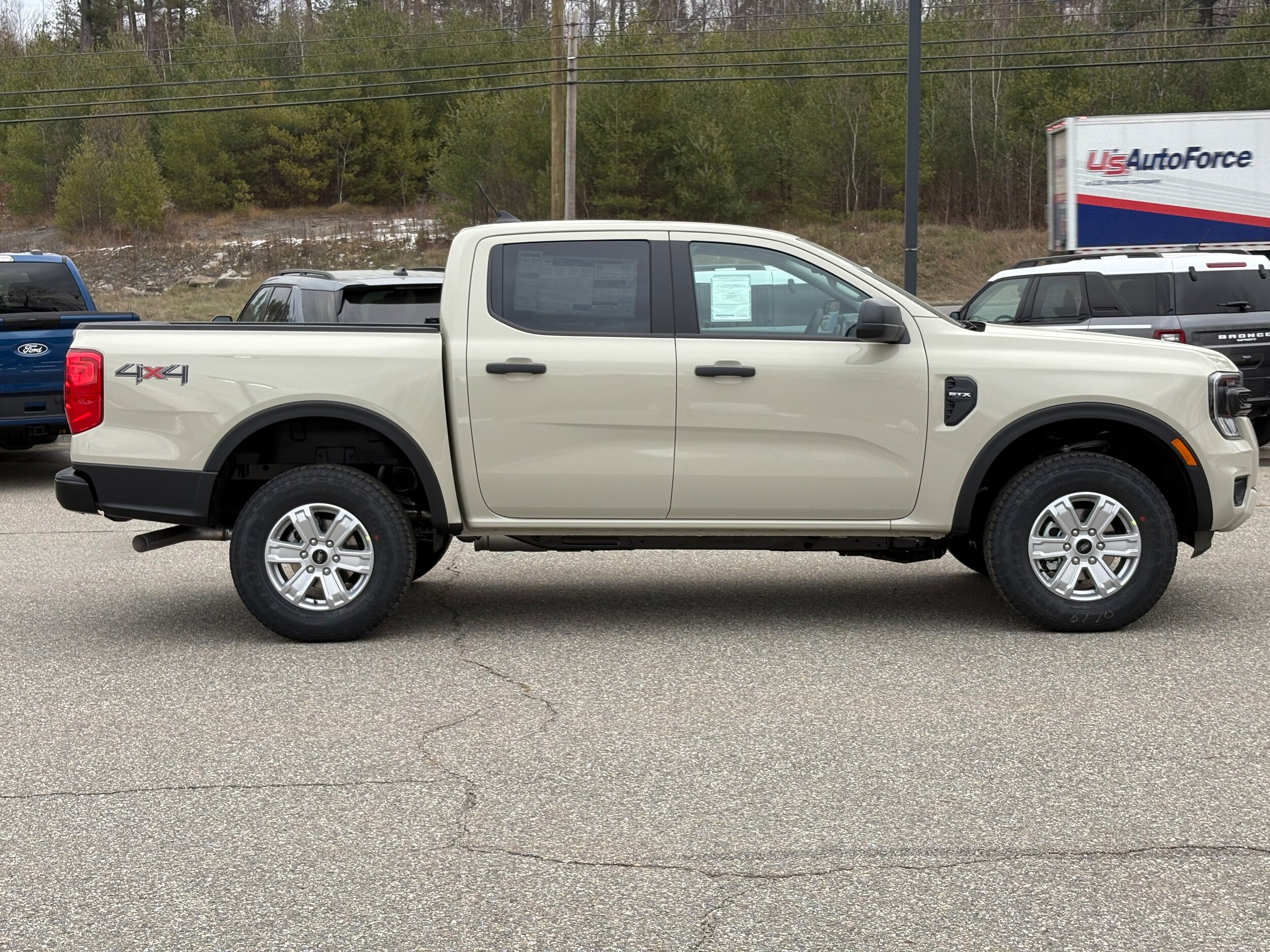 2025 Ford Ranger XL photo 3