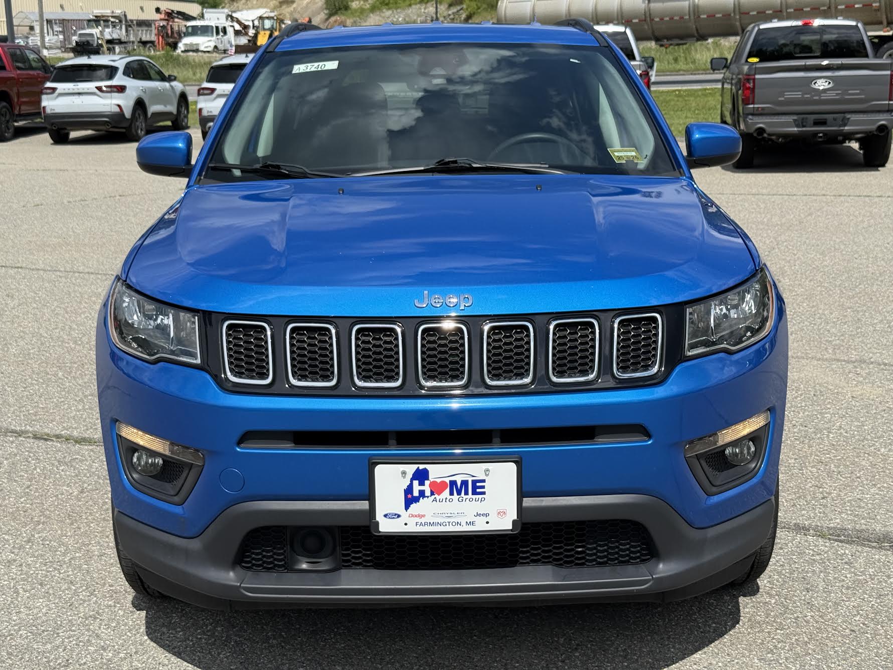 2021 Jeep Compass Latitude photo 2