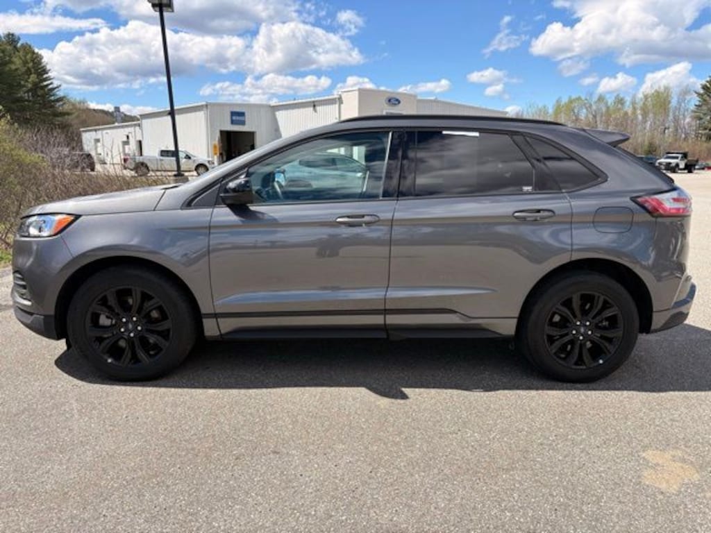 Used 2023 Ford Edge SE SUV