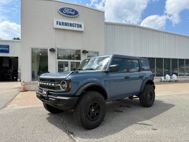 2025 Ford Bronco SUV 